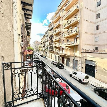 Palazzo La Zagara Apartment Palermo Bagian luar foto