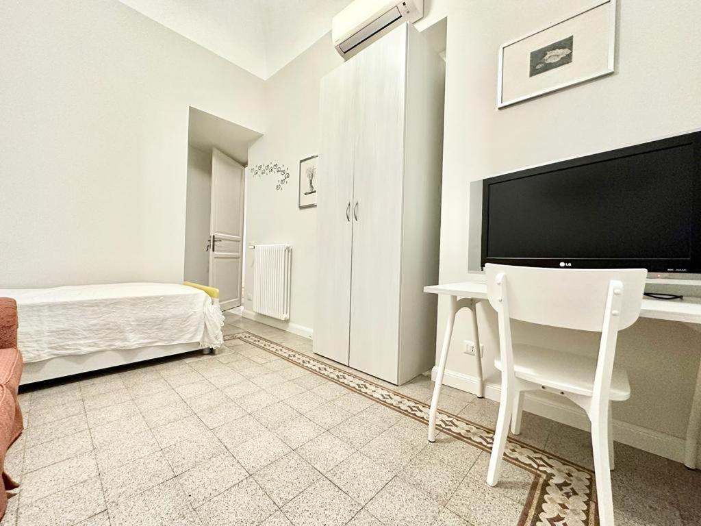 Palazzo La Zagara Apartment Palermo Bagian luar foto