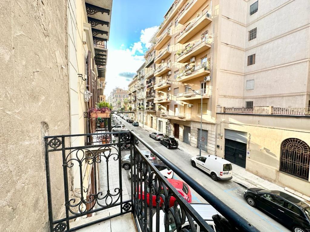 Palazzo La Zagara Apartment Palermo Bagian luar foto