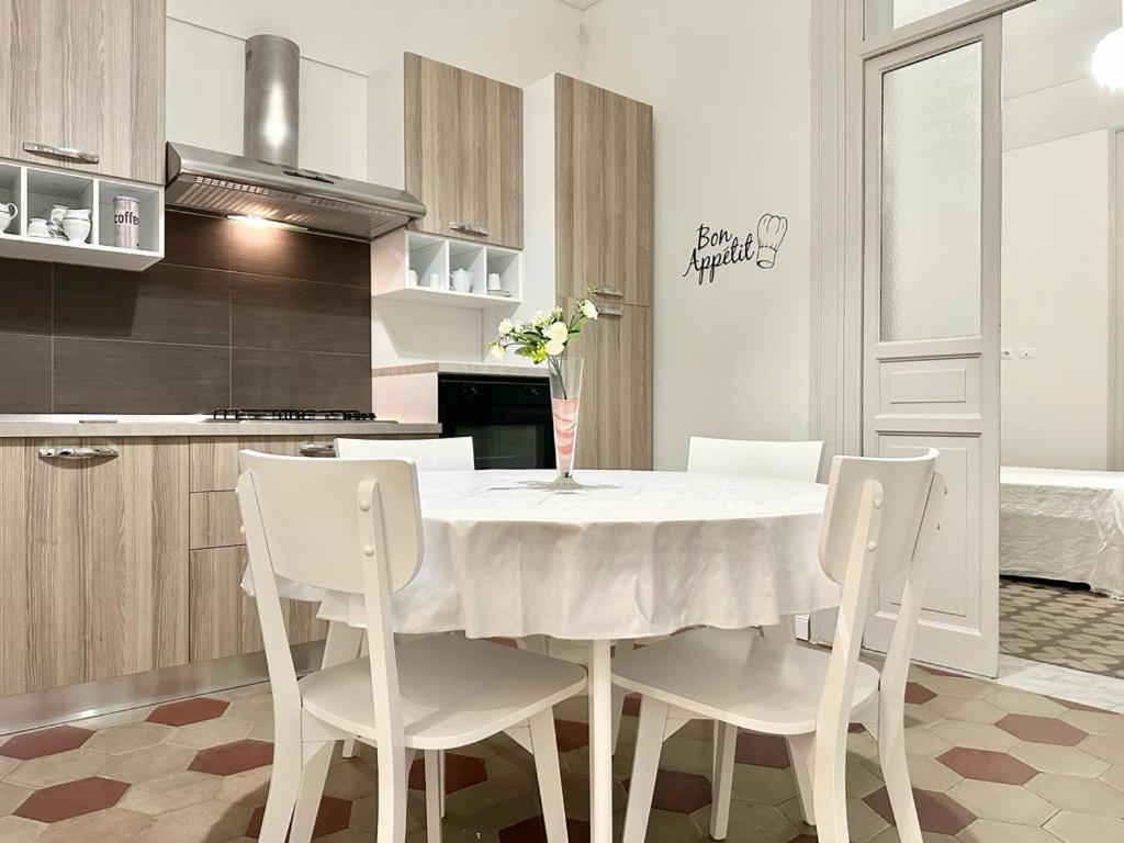 Palazzo La Zagara Apartment Palermo Bagian luar foto