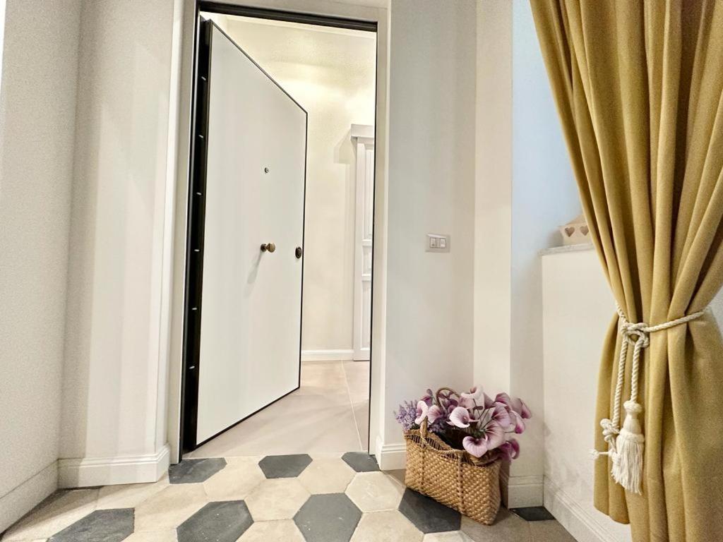 Palazzo La Zagara Apartment Palermo Bagian luar foto