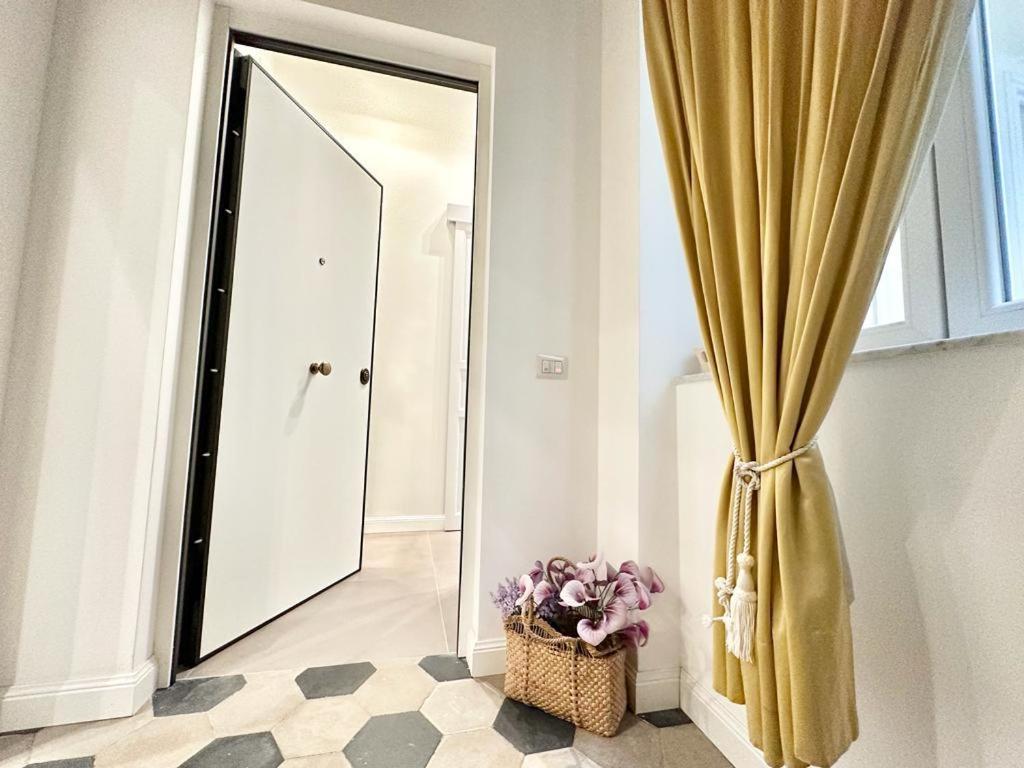 Palazzo La Zagara Apartment Palermo Bagian luar foto